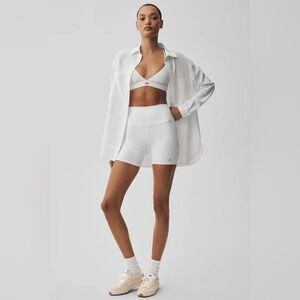 ALO Classic White Women’s oversized  Shirt size Small